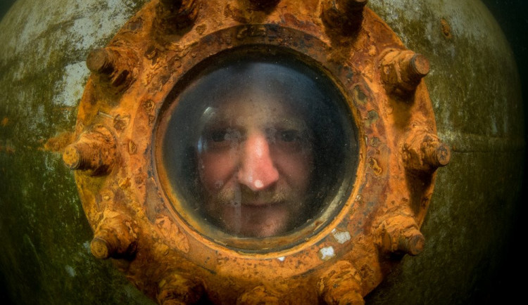 Potápěči pokořili rekord v pobytu pod vodou. V lomu u Lišova vydrželi týden