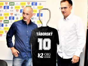 Dynamo vstupuje do ligy. Od hráčů se očekává, že na trávníku nechají srdce