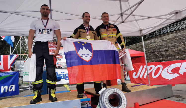 Jihočeští hasiči Kubiš a Brousil slaví další úspěch. Účastnili se závodu Firefighter Combat Callenge
