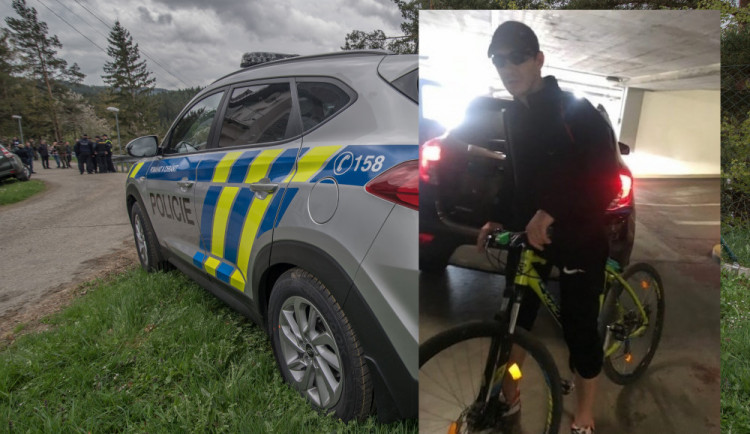 Táborští policisté pátrají po cyklistovi na fotografii. Může pomoct objasnit vyšetřovaný případ