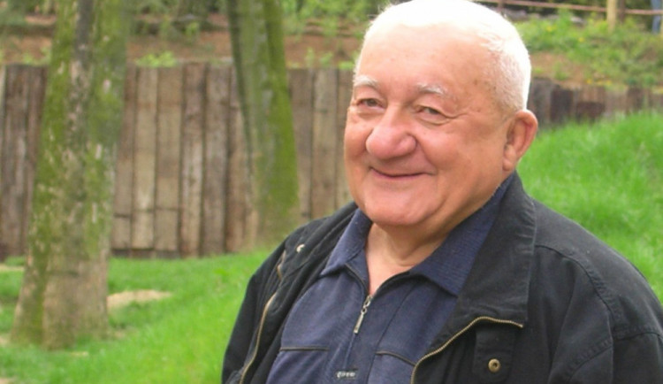 Ve věku 83 let zemřel herec a kaskadér Zdeněk Srstka
