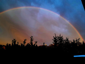 Nebeská show nad jihem Čech. Duhu jste zachytili na mnoha místech