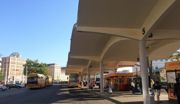 Autobusové nádraží u Grandu v Brně bude bezbariérové, město nechá upravit okolí