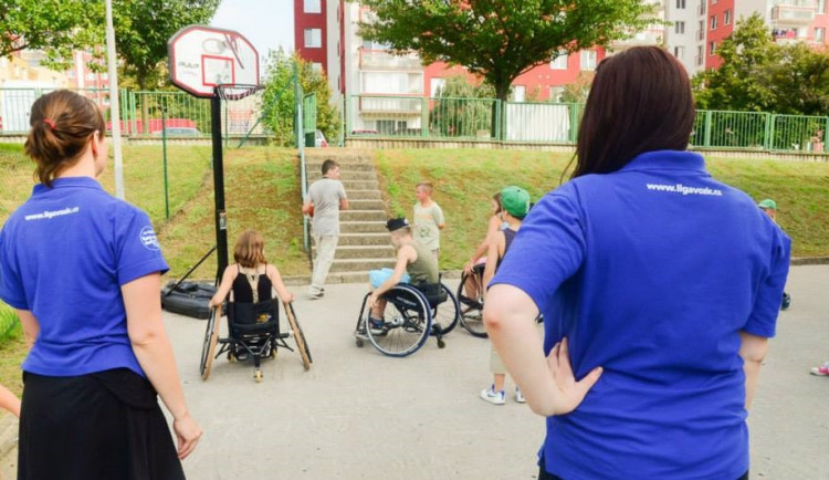 Tradiční Vinohradské vozíkohraní rozjede oslavy kulatého výročí Ligy vozíčkářů