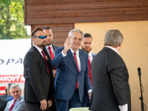Miloše Zeman přijel na zahájení Živitelky.