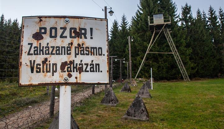 Otevření hranic na jihu Čech po roce 1989 zpřístupnilo Šumavu