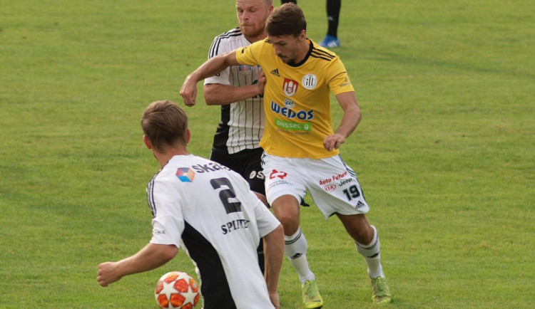 Ve druhém kole MOL Cupu dokázalo Dynamo vyhrát na hřišti Ústí nad Orlicí 2:0.