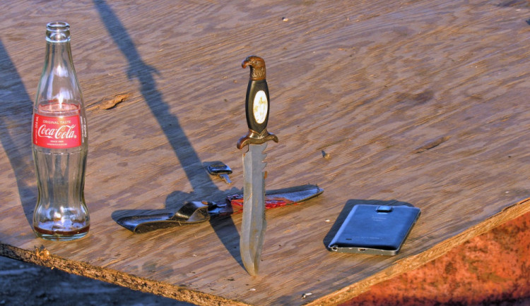 Lupič se v Brně pokusil vykrást obchod s nožem v ruce, odvážná prodavačka ho poslala do háje