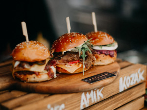 Burgery přijedou v září do Budějc, chybět nebude ani soutěž pro jedlíky