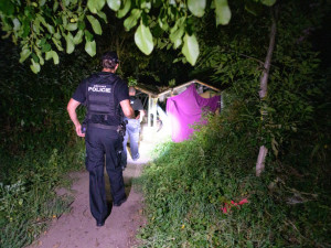 Noční návštěva squatu a opilec, který měl co dělat sám se sebou