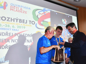 Náměstci hejtmanky poblahopřáli jihočeským sportovcům za devátou letní olympiádu dětí a mládeže