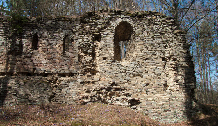 Archeologové našli na Karlově Hrádku stopy pravěkého osídlení