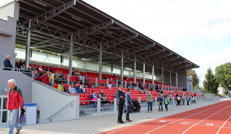 Nová tribuna