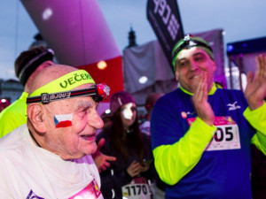 Night Run a Avon běh finišují, běží do Českých Budějovic