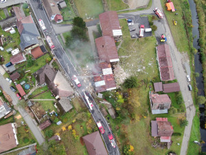 Domy v Lenoře, které nezasáhl požár, nečeká demolice