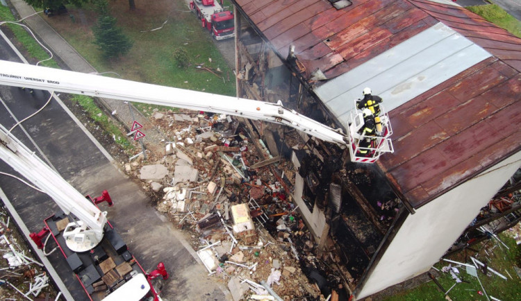 Po výbuchu bylo zraněno devět lidí a jedna osoba zemřela.