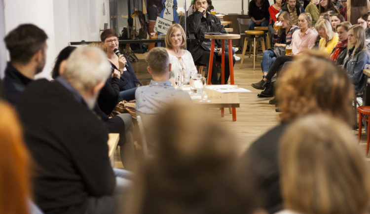 V Krumlově se bude debatovat o tom, zda stačí medikace k zotavení z duševní nemoci