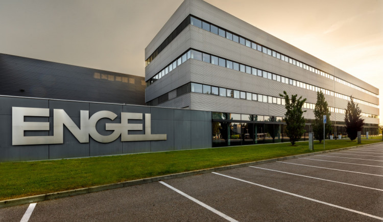 Budova závodu ENGEL v Kaplici.