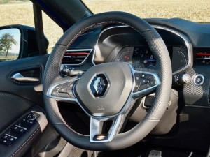 Kompaktní i svižné. Pátá generace Renaultu Clio osloví i sportovně naladěné zájemce.