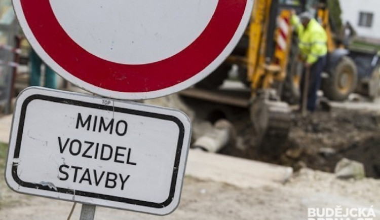 DOPRAVNÍ INFO: Dopravní omezení se týkají regionů Borovany, Dynín a Týn nad Vltavou