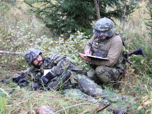 Hodnotitelé z NATO sledovali v Boleticích, jak strakoničtí vojáci  bojují se vzdušným protivníkem