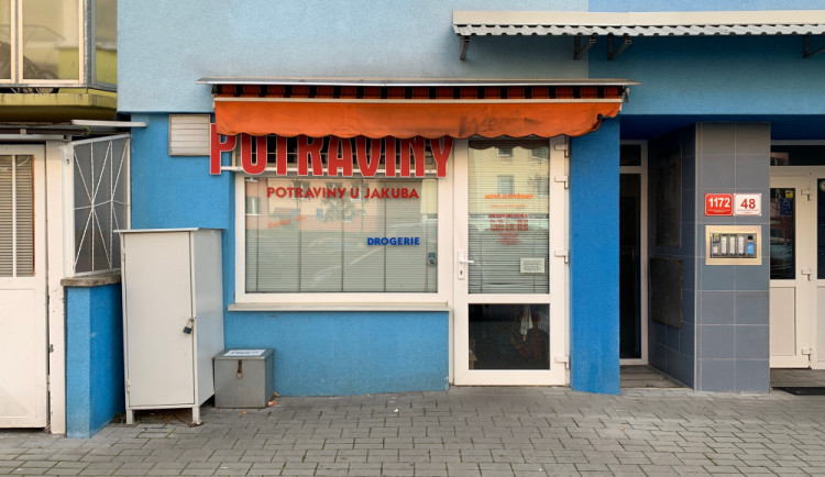 Přepadená večerka