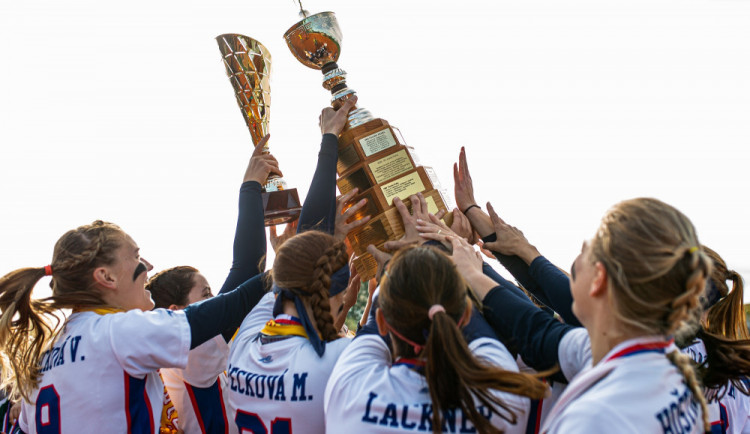 Softbalistky z Ledenic ovládly letošní extraligu a získaly zlatý hattrick