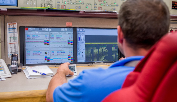 Za několik let by studenti mohli usednou do křesel blokových dozoren českých jaderných elektraren