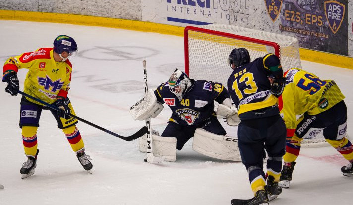 66D04648-F9FF-45F2-9138-C31F2AEEB4F2