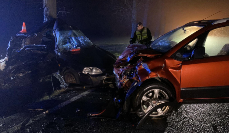 VIDEO: U Ledenic se stala tragická dopravní nehoda, řidič osobáku zemřel