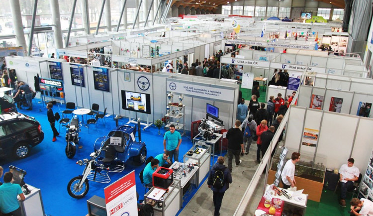 Výstava Vzdělání a řemeslo vyvrcholí sobotním programem