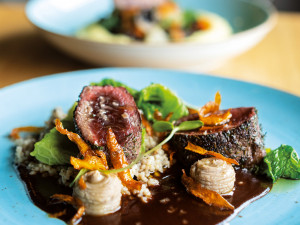 Restaurace Pizza Coloseum otevírá každý pracovní den už v 8:00, o víkendech o dvě hodiny později a zavírá ve 22:00.