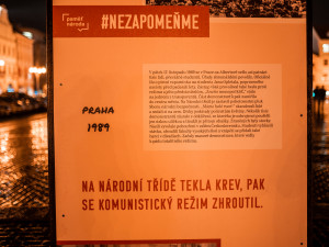 Sametová linka připomíná významné výročí roku 1989, vyrazí i po důležitých místech sametového dění
