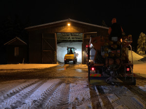 První letošní sníh v noci zkomplikoval dopravu na Strážný