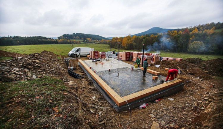 Stavba zahájena: První Český soběstačný dům