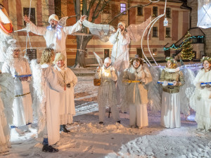 VSECHNA PRAVA VYHRAZENA...