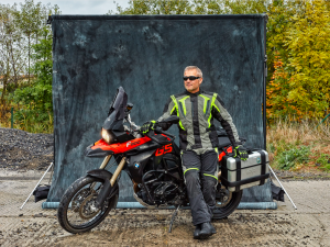 Vyhrajte dárkový poukaz na kvalitní a bezpečné moto oblečení od jihočeské firmy MBW