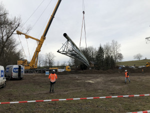 E.ON odstranil lávku u Zátaví. Plyn nově vede pod řekou