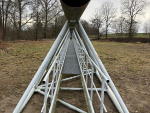 E.ON odstranil lávku u Zátaví. Plyn nově vede pod řekou