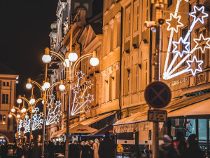 V Budějcích svítí vánoční světýlka za téměř 700 tisíc korun