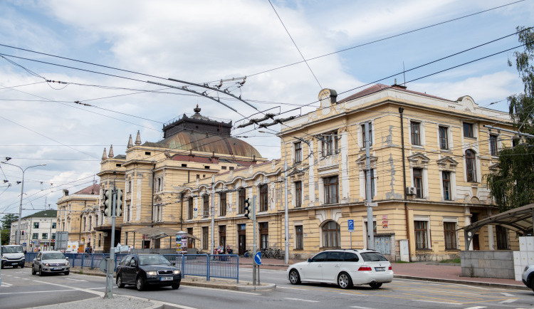 SŽDC vypsalo tendr za 540 milionů na opravu budějovického nádraží