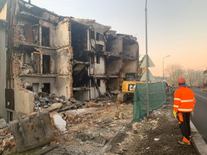 V Lenoře skončila demolice domu zničeného říjnovou tragédií