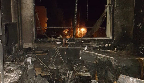 Kriminalisté vyšetřují včerejší požár bytu ve Strakonicích. Škoda přesahuje milion korun