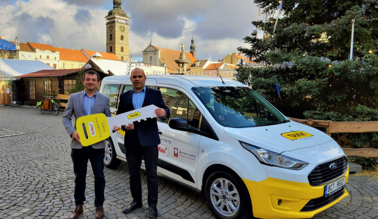 Nové taxi usnadní seniorům cestování po městě