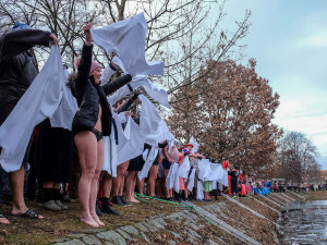 B0F6D0CB-3B0D-48E4-ACCB-EB60D415F94E-966-0000005981662886