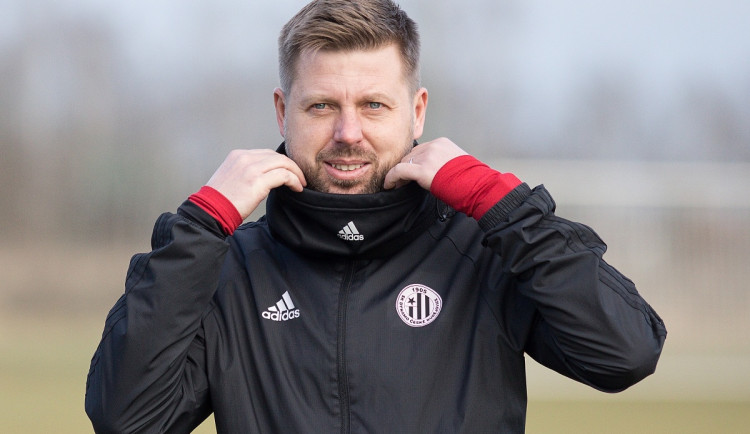 Vysoká porážka na úvod přípravy