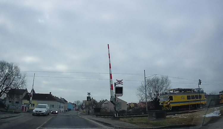 Přejezd u Mladého