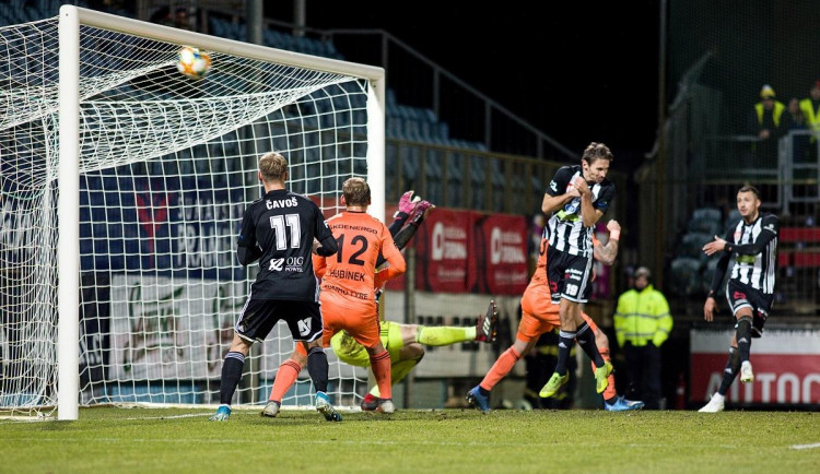 Dynamo smetlo Mladou Boleslav.