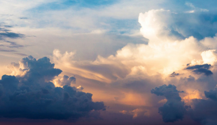 POČASÍ NA ČTVRTEK: Slunce na nebi a přes den teploty mezi pěti a deseti stupni