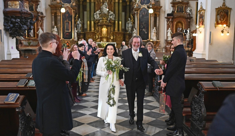 Bolek Polívka se v Brně tajně oženil. Vzal si svou dlouholetou partnerku Marcelu